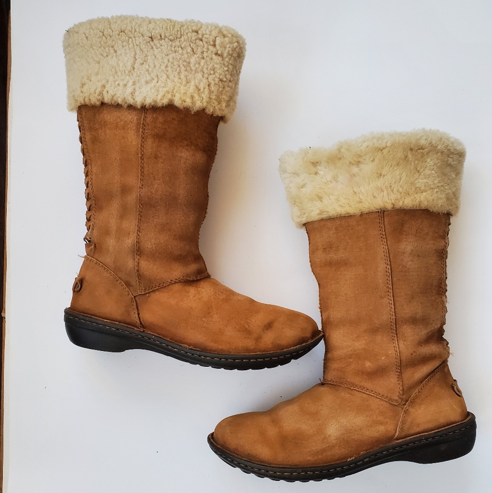 Ugg karyn cuffed size 8 chestnut tall ( offers welcome )